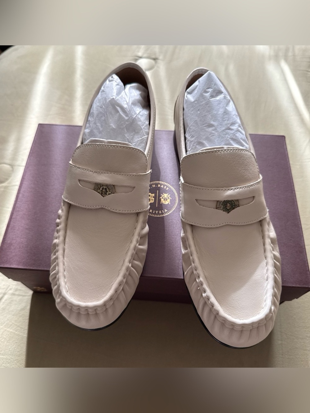 G.H. Bass x Aritzia Spence Ivory Leather Loafers US 9.5